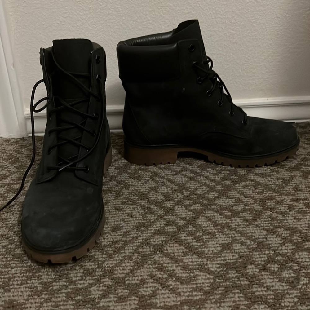 Black Timberlands